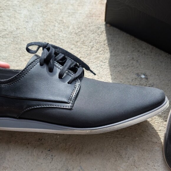Calvin Klein Men’s Black Lace-Up Dress Shoes | Modern Minimalist | Size 11 - Picture 3 of 7